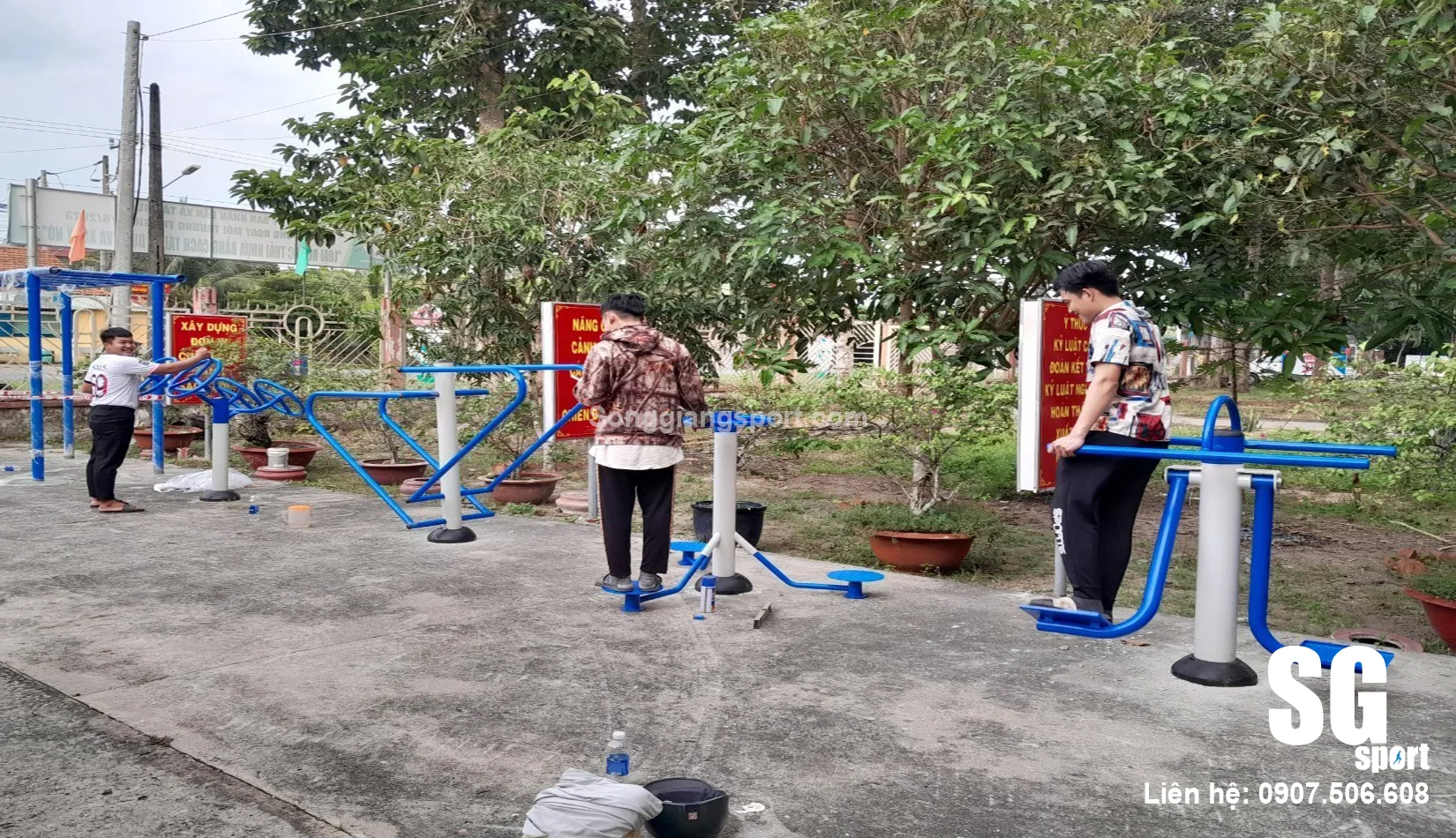 thiết bị thể dục công viên