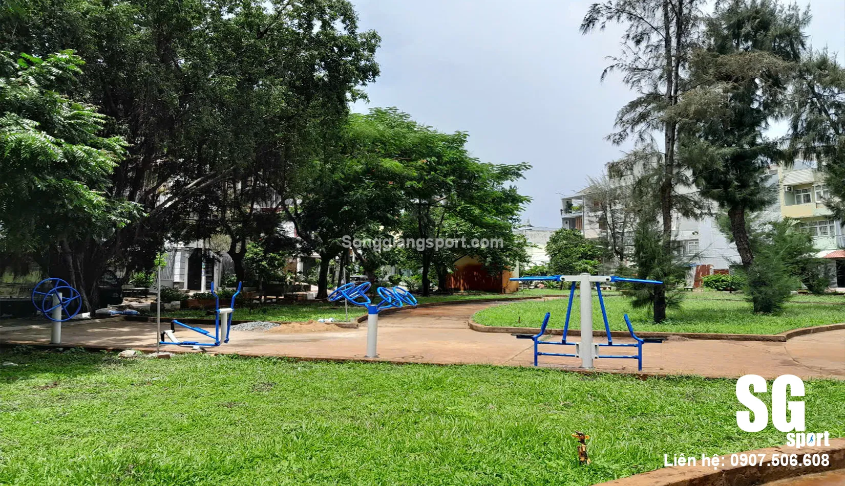 Dụng cụ thể thao ngoài trời